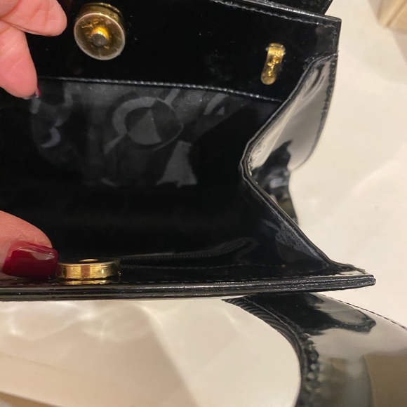 Salvatore Ferragamo Black Patent Leather Small Hand Bag Authentic Classic - Picture 5 of 16